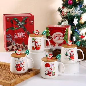 4 Cartoon Creative Santa Claus Ceramic Mugs - With Lid, Spoon, Christmas Gift, Novelty Design, Colorful, Fun, And Unique Holiday Present